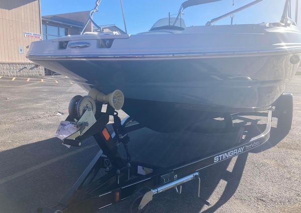 Stingray 192SC-DECK-BOAT-W-175HP image