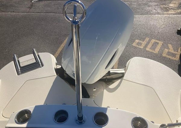 Stingray 192SC-DECK-BOAT-W-175HP image