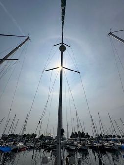 Beneteau OCEANIS-373 image