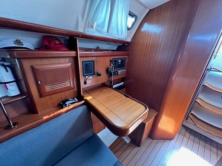 Beneteau OCEANIS-373 image