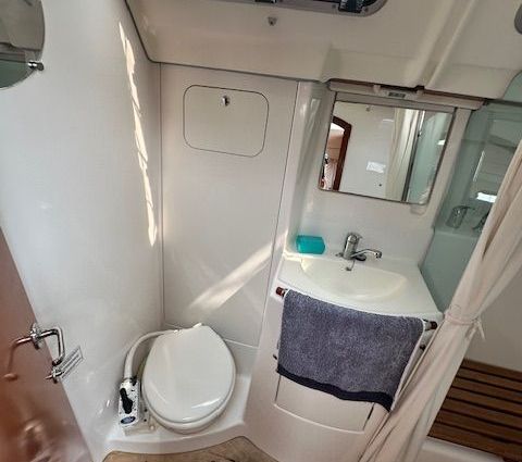 Beneteau OCEANIS-373 image