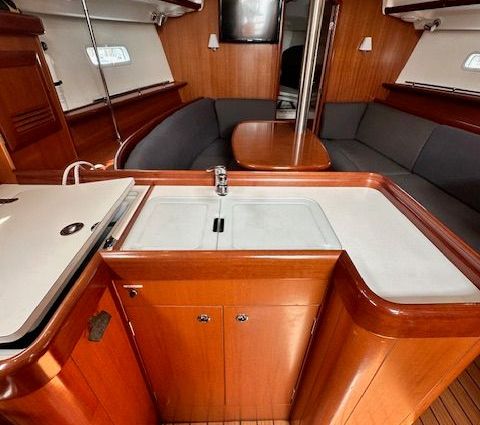 Beneteau OCEANIS-373 image