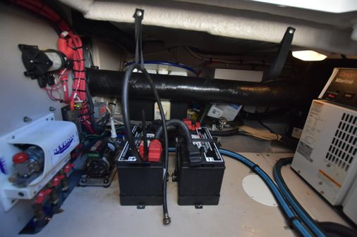 Sea Ray 44 Sedan Bridge image