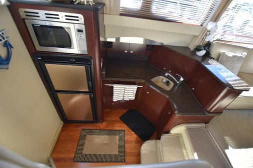 Sea Ray 44 Sedan Bridge image