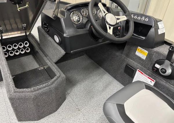 Lowe FM-1775-SC-TOURNAMENT-SIDE-CONSOLE image