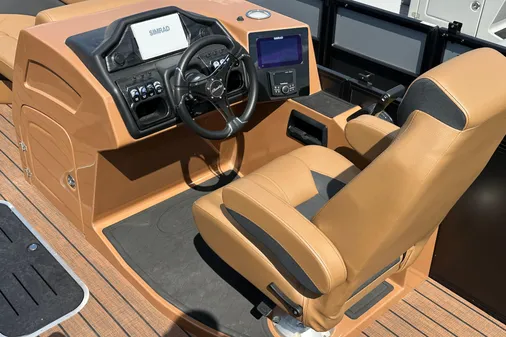 Bentley-pontoons 223-ELITE-SWINGBACK image