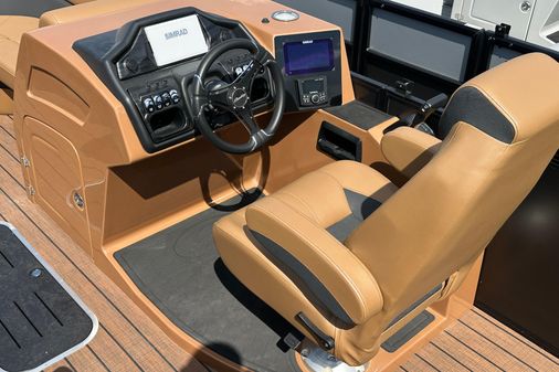Bentley-pontoons 223-ELITE-SWINGBACK image