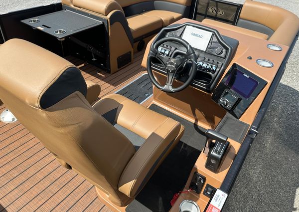 Bentley-pontoons 223-ELITE-SWINGBACK image