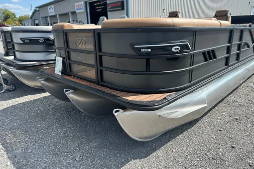 Bentley-pontoons 223-ELITE-SWINGBACK image