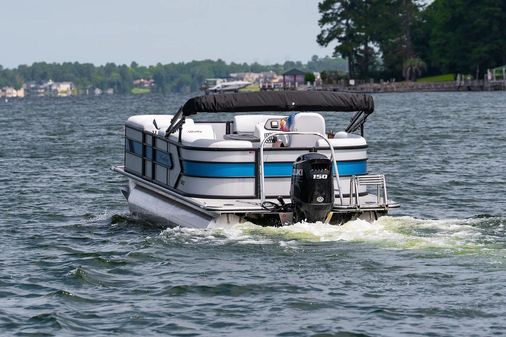 Bentley-pontoons BOLT-223 image