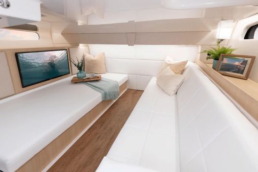 Regal 36-GRANDE-COUPE image