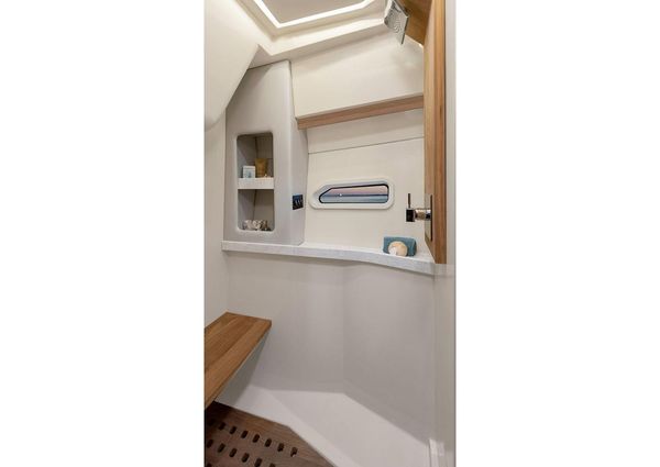 Regal 38-GRANDE-COUPE image