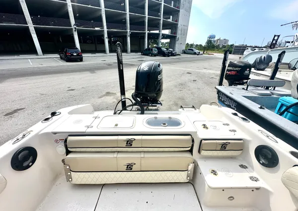 Carolina Skiff 23 Ultra Elite image