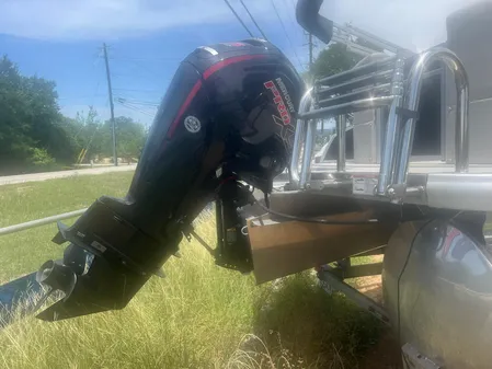 Harris FloteBote 210 Breeze image