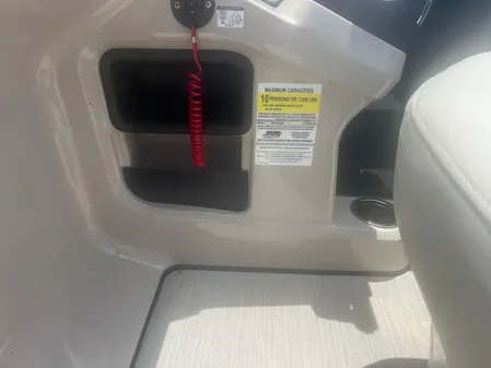 Harris FloteBote 210 Breeze image