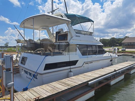 Carver 3807-AFT-CABIN-MOTORYACHT - main image