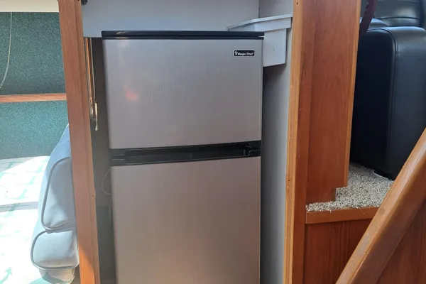 Carver 3807 Aft Cabin Motor Yacht image