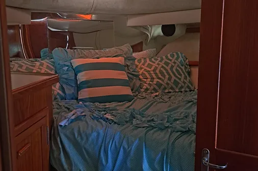 Carver 3807 Aft Cabin Motor Yacht image