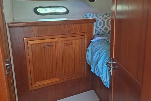 Carver 3807 Aft Cabin Motor Yacht image