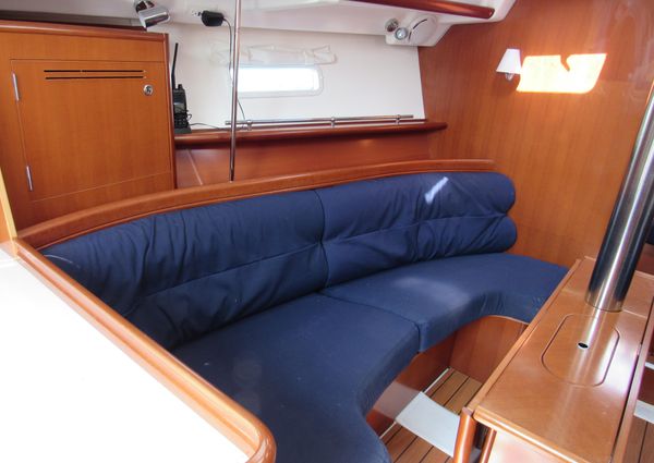 Beneteau 343 image