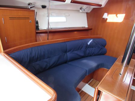 Beneteau 343 image