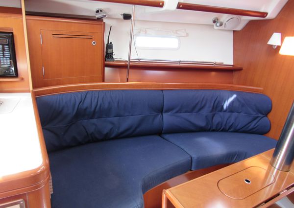 Beneteau 343 image