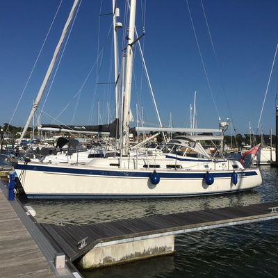 Hallberg-Rassy 37 - main image