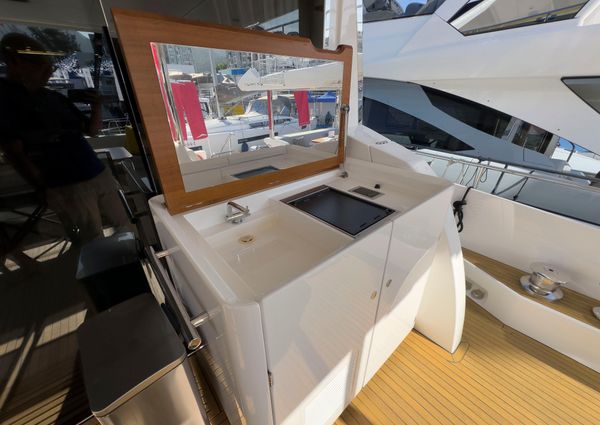 Azimut GRANDE-25-METRI image