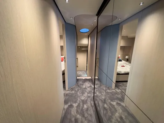 Azimut GRANDE-25M image