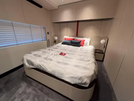 Azimut GRANDE-25M image