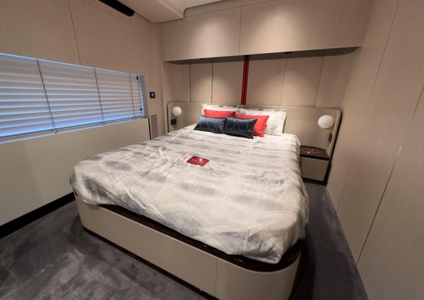 Azimut GRANDE-25-METRI image