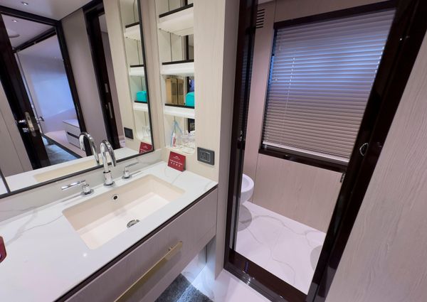 Azimut GRANDE-25-METRI image