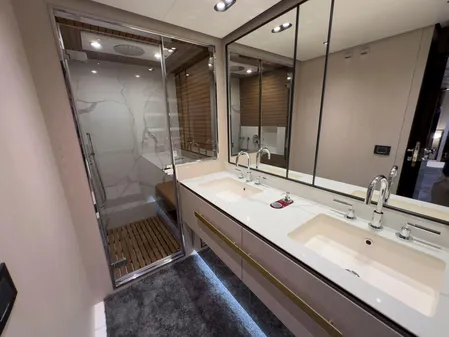 Azimut GRANDE-25M image