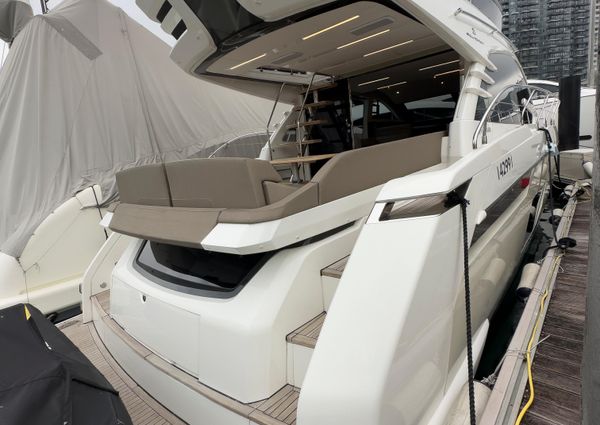 Fairline SQUADRON-53 image