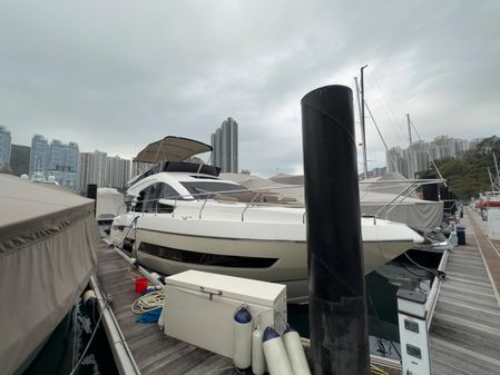 Fairline SQUADRON-53 image