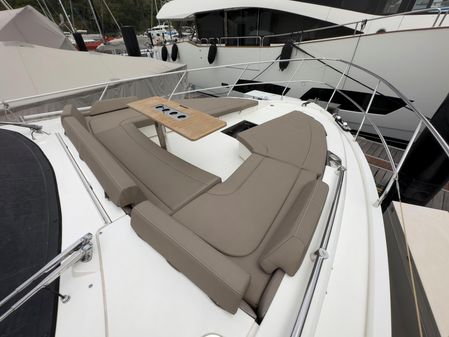 Fairline SQUADRON-53 image