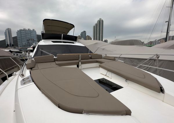 Fairline SQUADRON-53 image