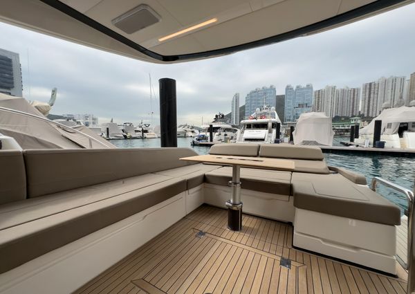 Fairline SQUADRON-53 image