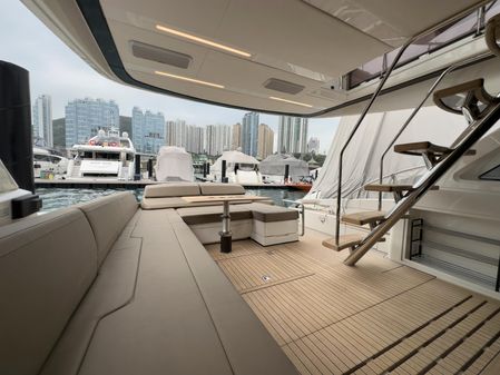 Fairline SQUADRON-53 image