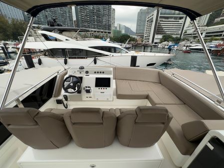 Fairline SQUADRON-53 image