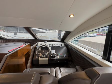 Fairline SQUADRON-53 image