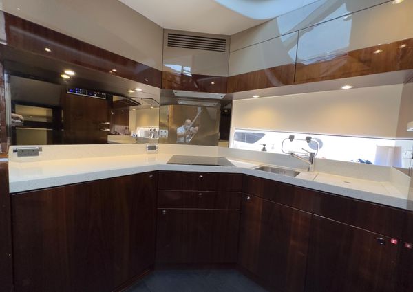 Fairline SQUADRON-53 image