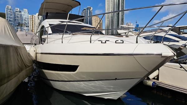 Fairline Squadron 53 