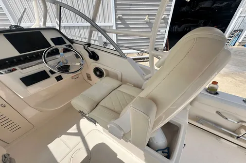 Grady-White Adventure 218 image