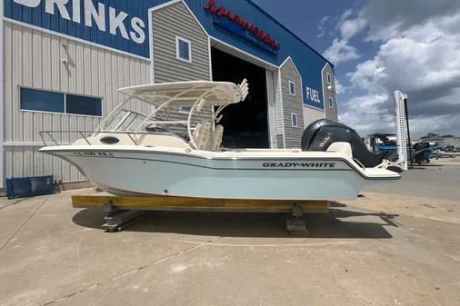 Grady-White Adventure 218 