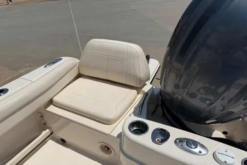 Grady-White Adventure 218 image