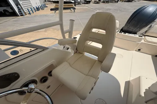 Grady-White Adventure 218 image