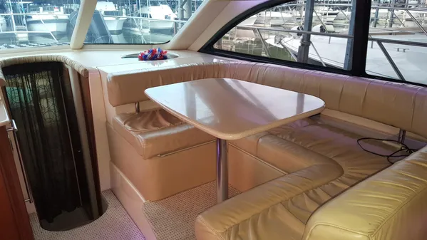 Meridian 411 Sedan image