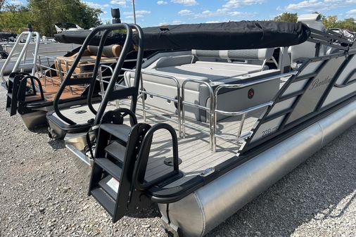 Bentley-pontoons 223-ELITE-SWINGBACK image