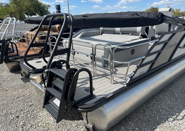 Bentley-pontoons 223-ELITE-SWINGBACK image